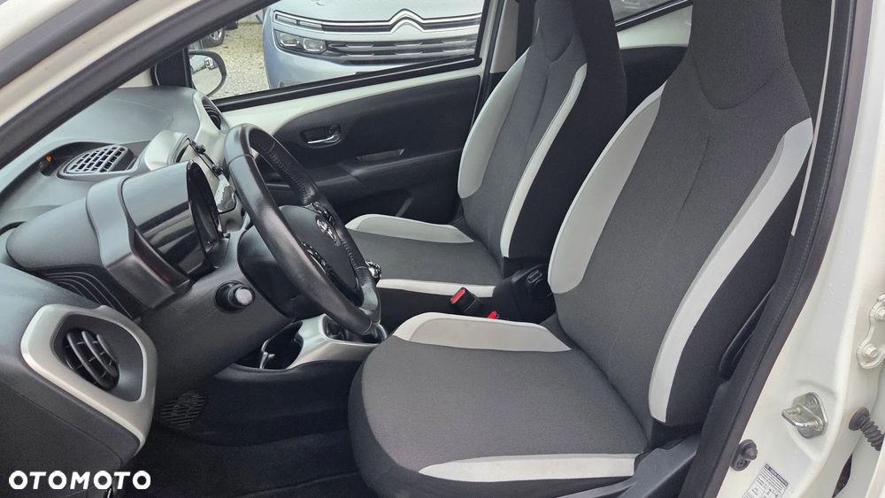 Toyota Aygo x-play Edition-S - 17