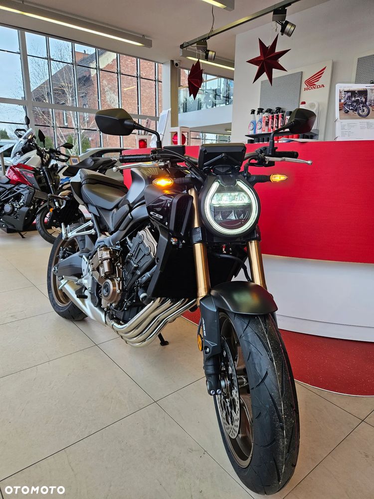Honda CB - 4