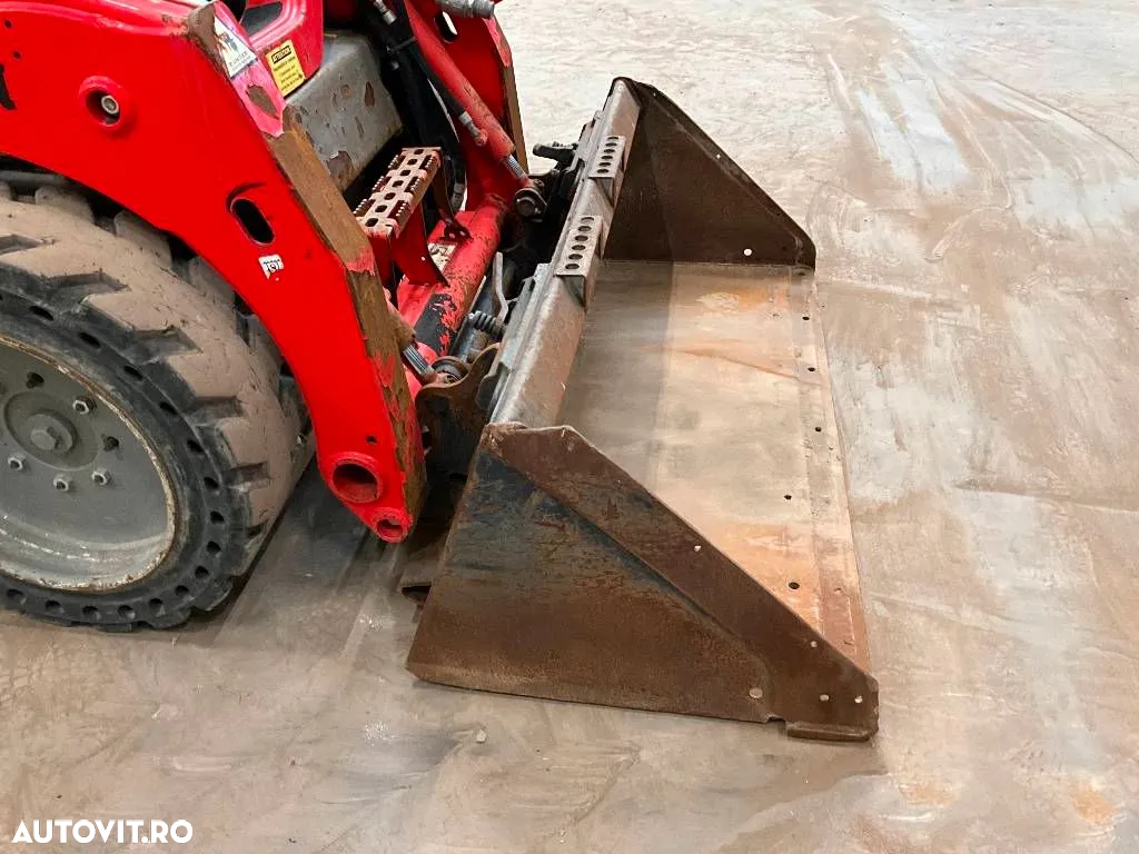 Bobcat S450 - 19