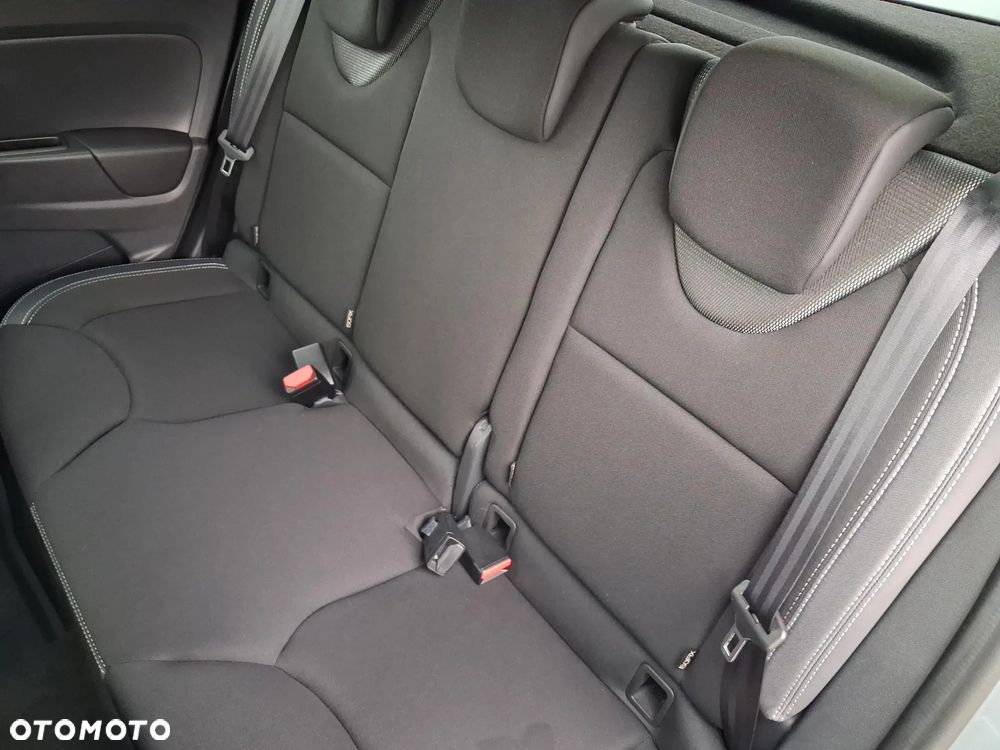 Renault Clio 1.2 16V Life - 8