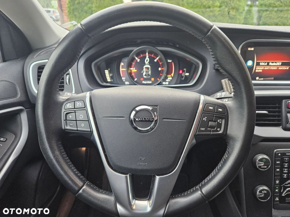 Volvo V40 D2 Momentum - 18