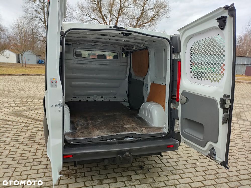 Opel Vivaro - 18