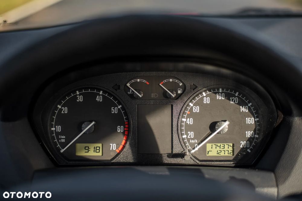 Skoda Fabia 1.2 HTP Classic - 9