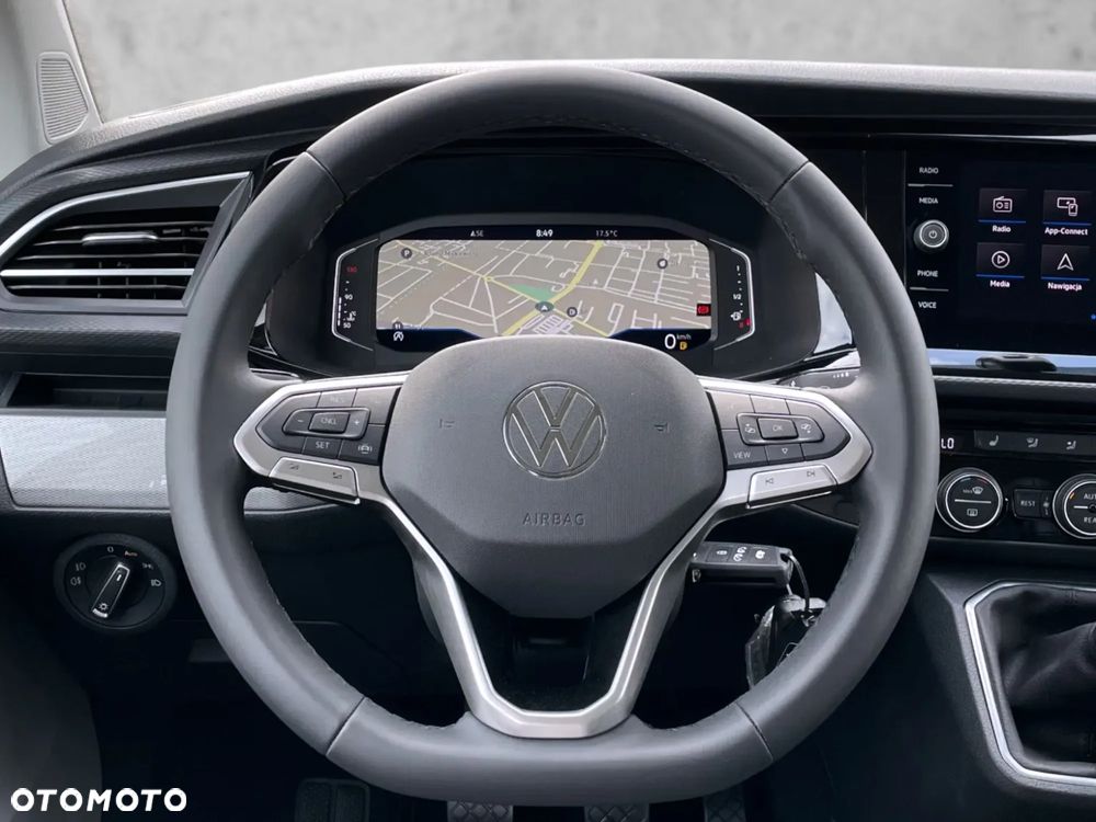 Volkswagen Caravelle - 12