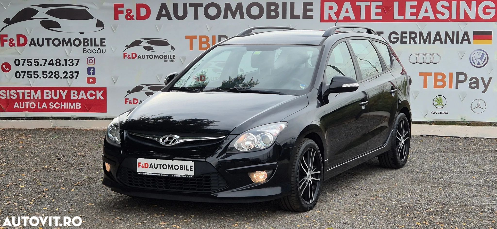 Hyundai i30 1.6 CRDI Fifa World Cup Edition - 1