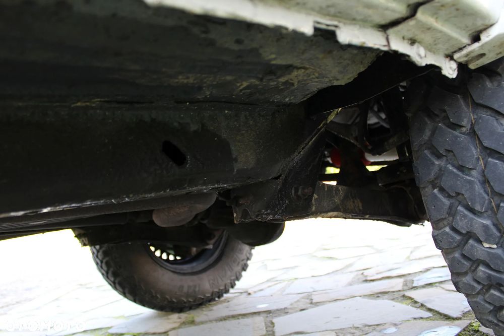 Jeep Cherokee 4.0 Limited - 28