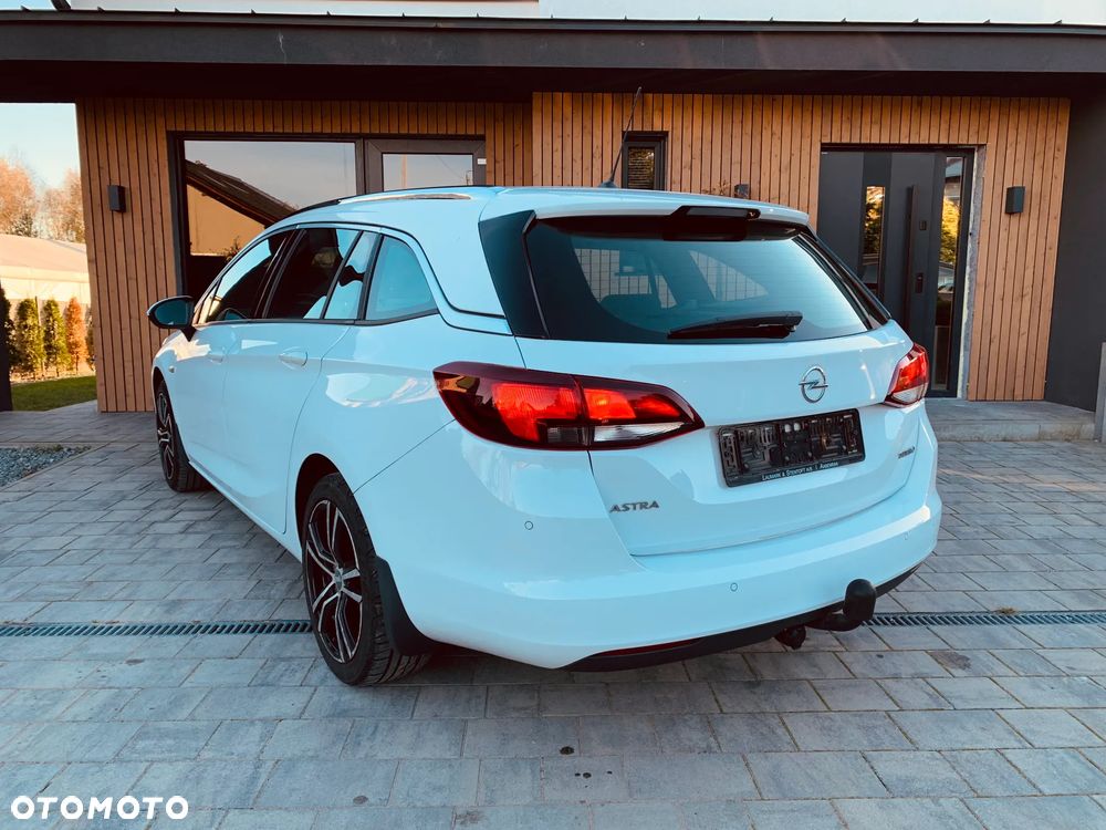 Opel Astra 1.4 Turbo Innovation - 18