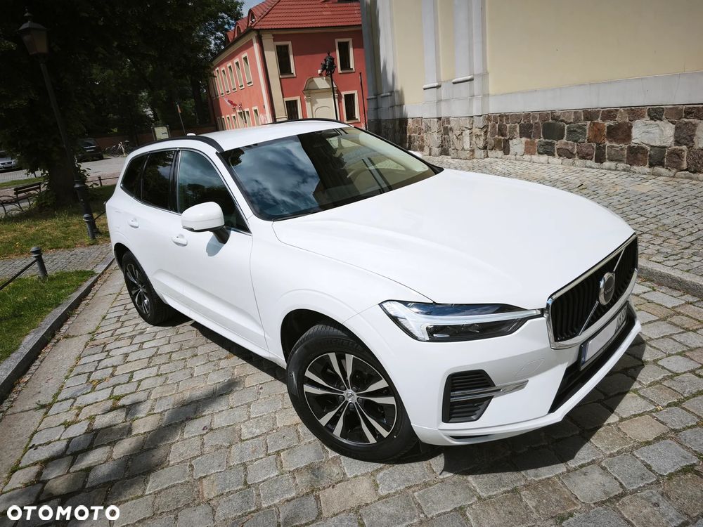 Volvo XC 60 B4 B Momentum Pro - 28