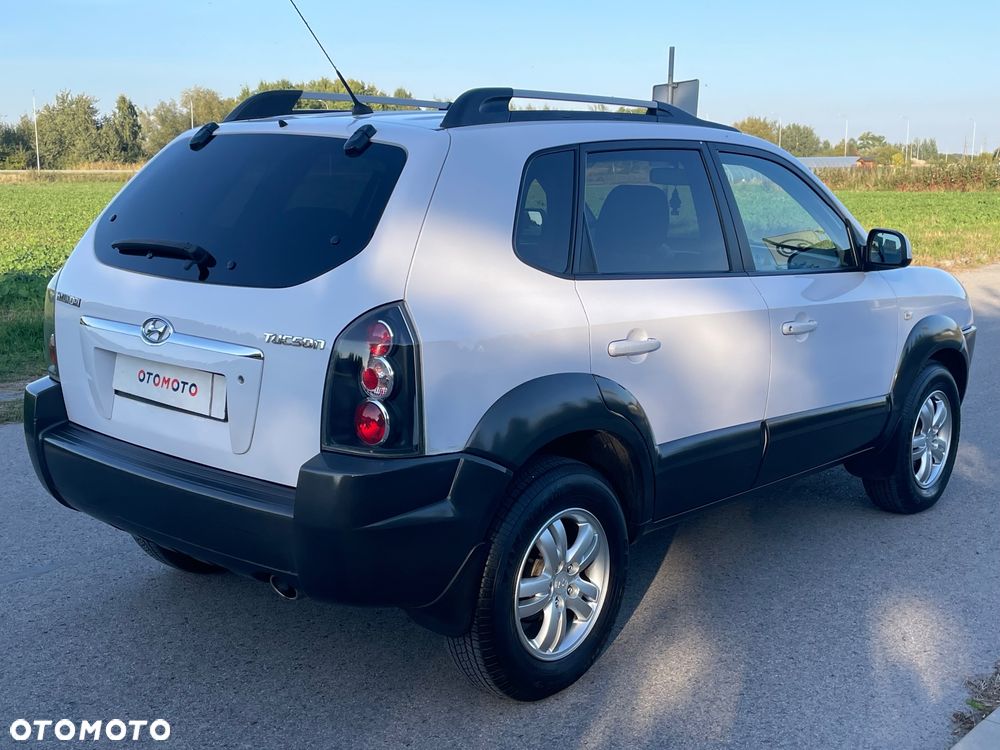 Hyundai Tucson 2.0 2WD GLS Style - 28