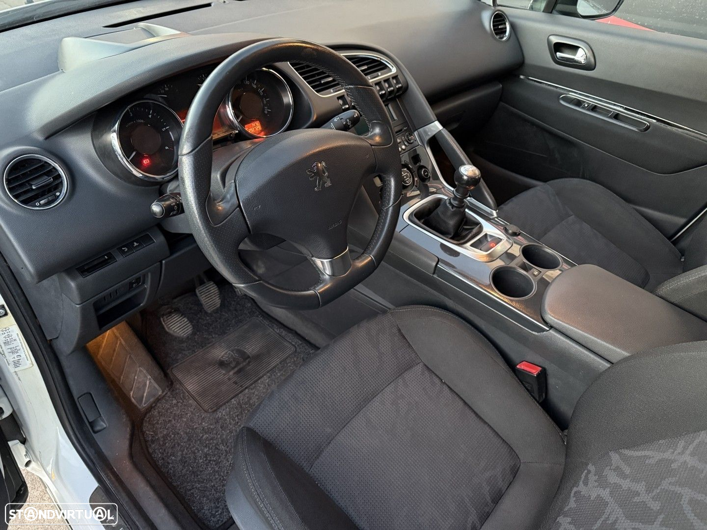 Peugeot 3008 1.6 HDi Premium - 7