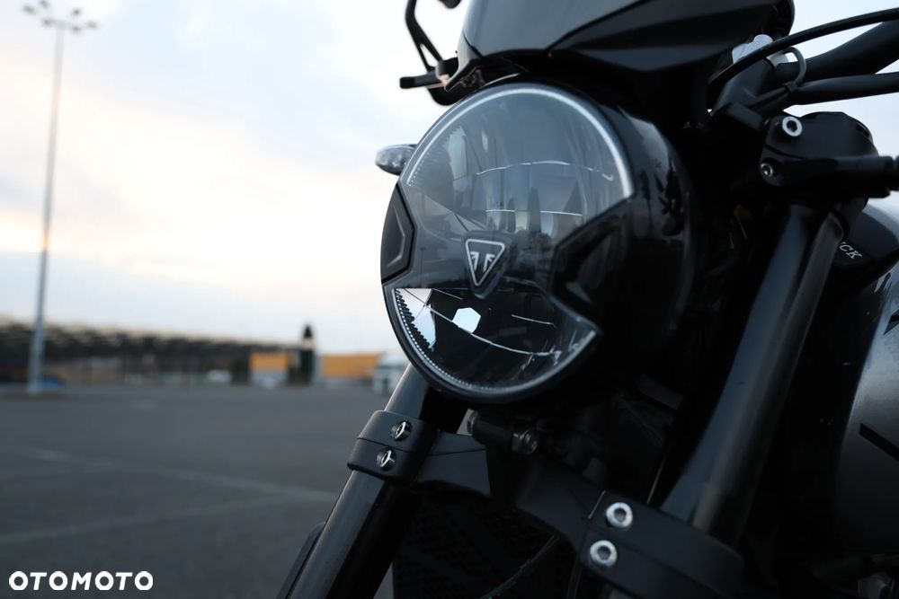 Triumph Trident - 28