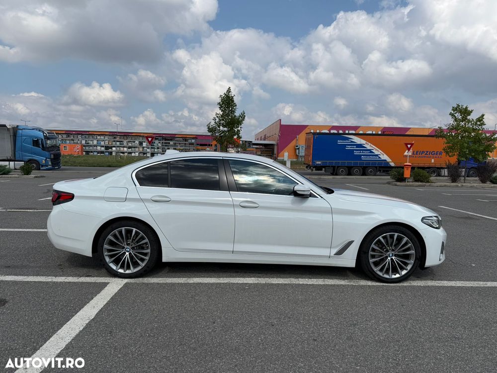 BMW Seria 5 530i Aut. - 9