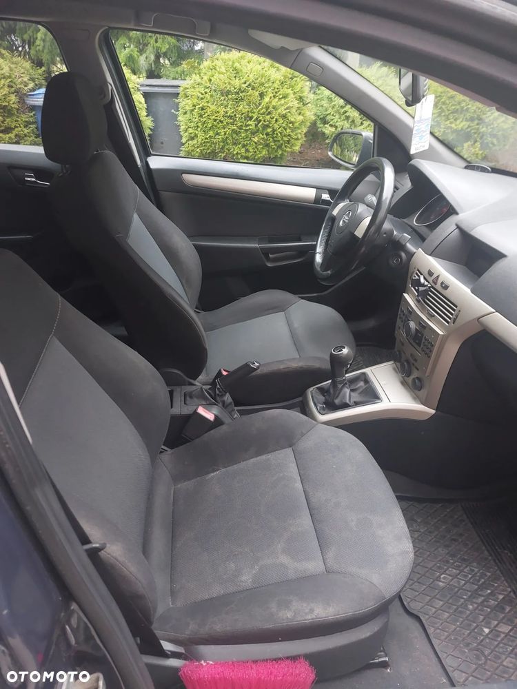 Opel Astra 1.7 CDTI Enjoy - 12