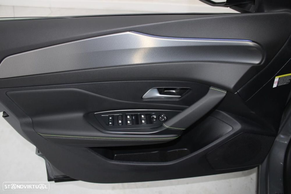 Peugeot E-408 58 kWh GT - 11