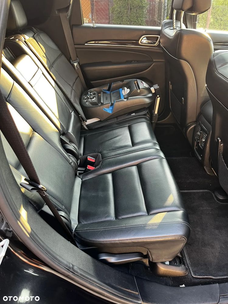 Jeep Grand Cherokee - 27
