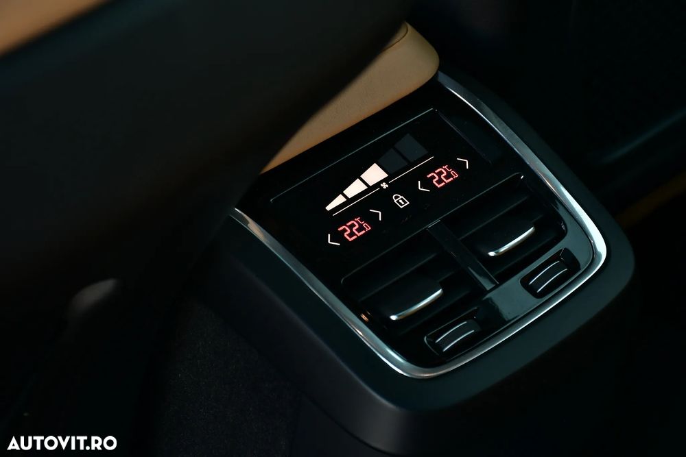 Volvo XC 60 B5 D AWD Geartronic Inscription - 16