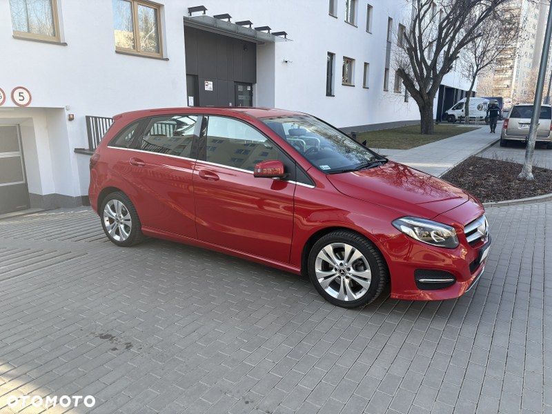 Mercedes-Benz Klasa B 220 4-Matic - 3