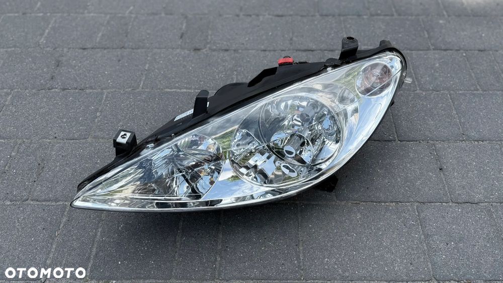 Lampa przednia lewa Peugeot 307 EU Europa lewy przód TYC A166 Reflektor 3A/C, SW 3H, CC 3B, 3E - 2