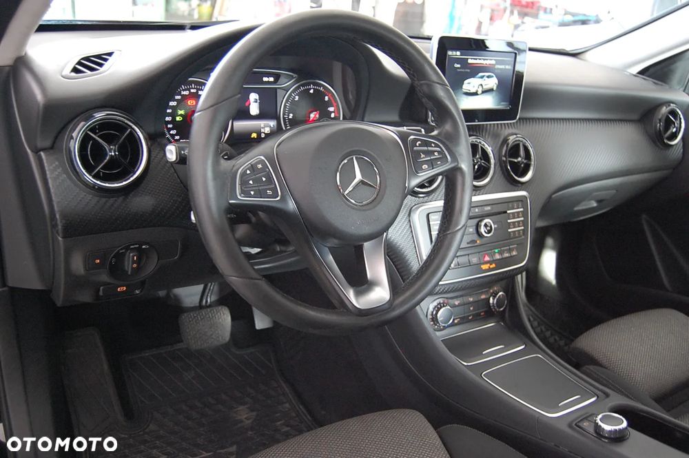 Mercedes-Benz GLA 180 (CDI) d 7G-DCT - 9