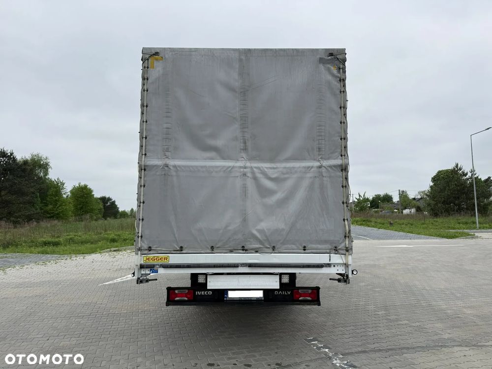 Iveco DAILY - 7