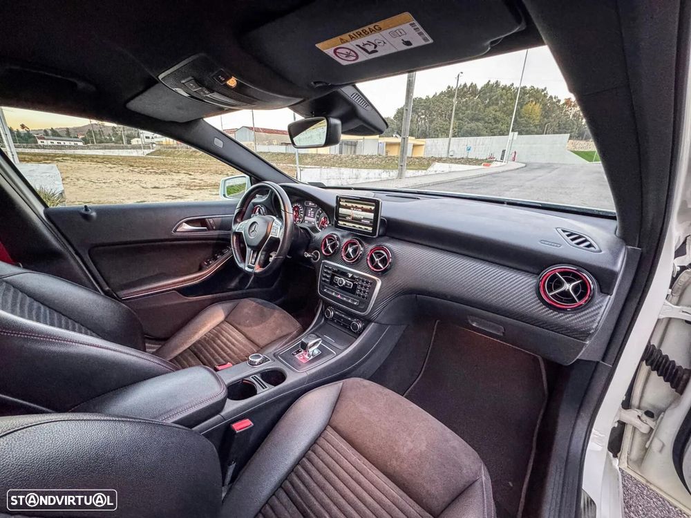 Mercedes-Benz A 45 AMG 4Matic Speedshift 7G-DCT - 15