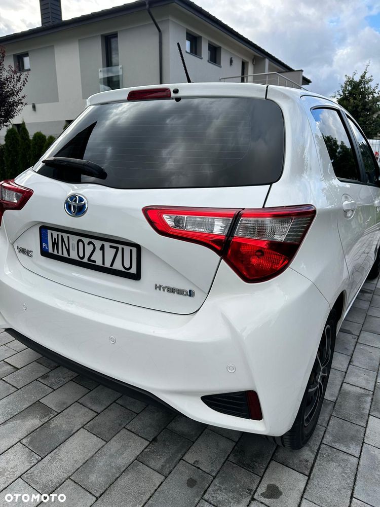 Toyota Yaris Hybrid 100 Active EU6 - 5