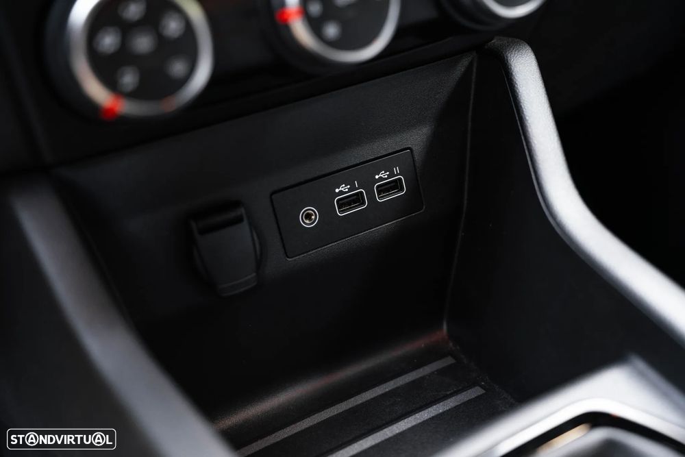 Renault Clio 1.0 TCe Evolution - 30