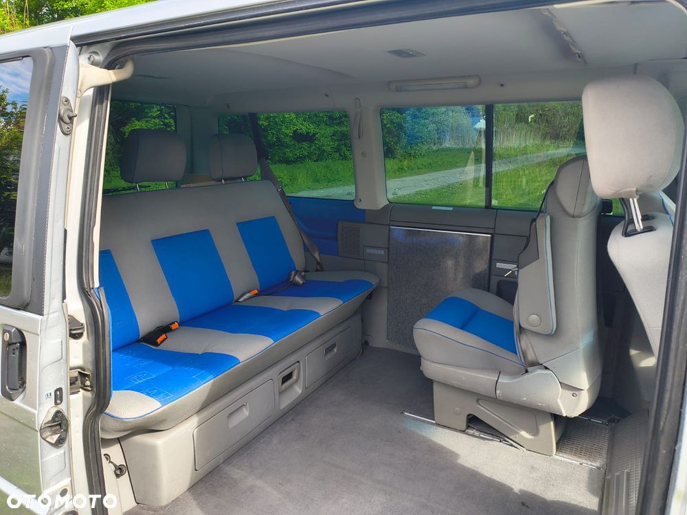 Volkswagen Multivan Standard - 12