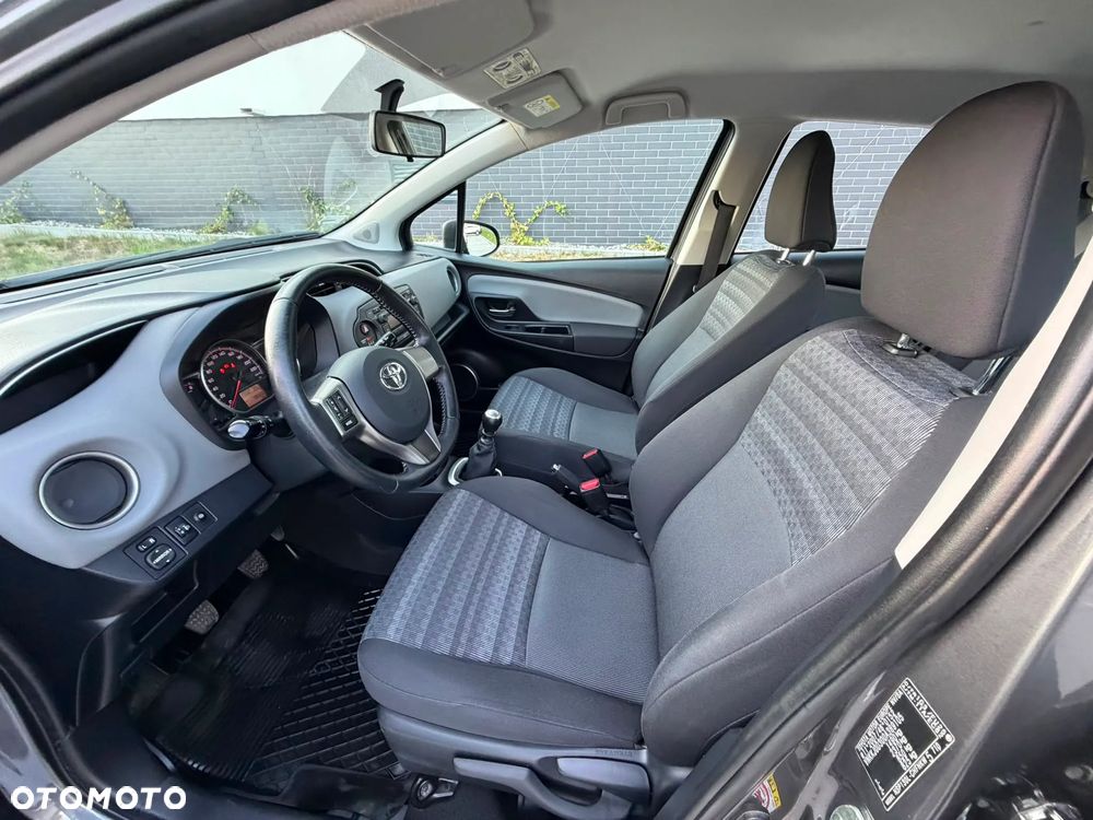 Toyota Yaris 1.33 Premium - 10