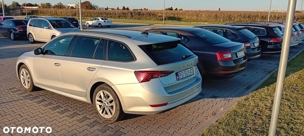 Skoda Octavia 2.0 TDI SCR Ambition DSG - 7