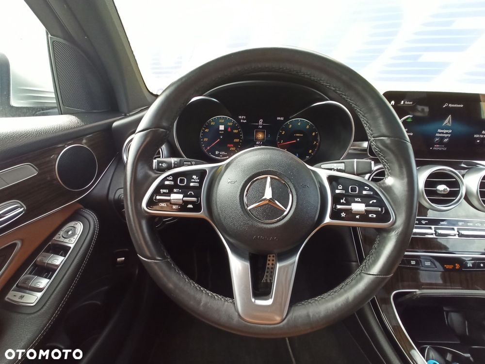 Mercedes-Benz GLC - 17