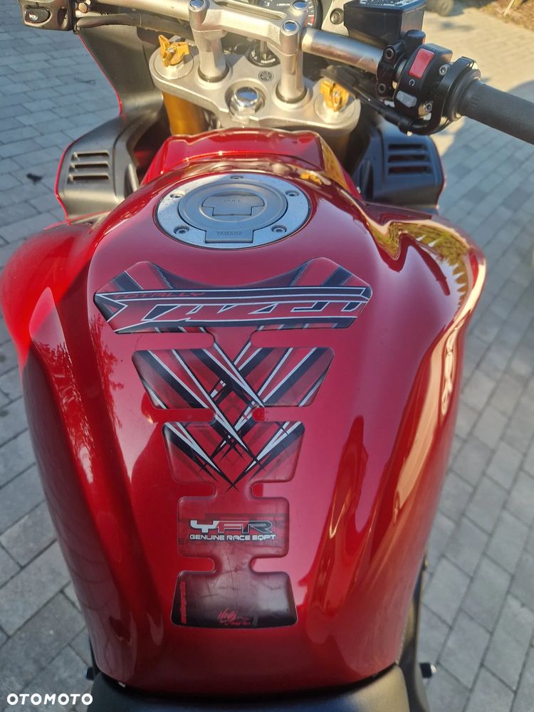 Yamaha FZ - 12