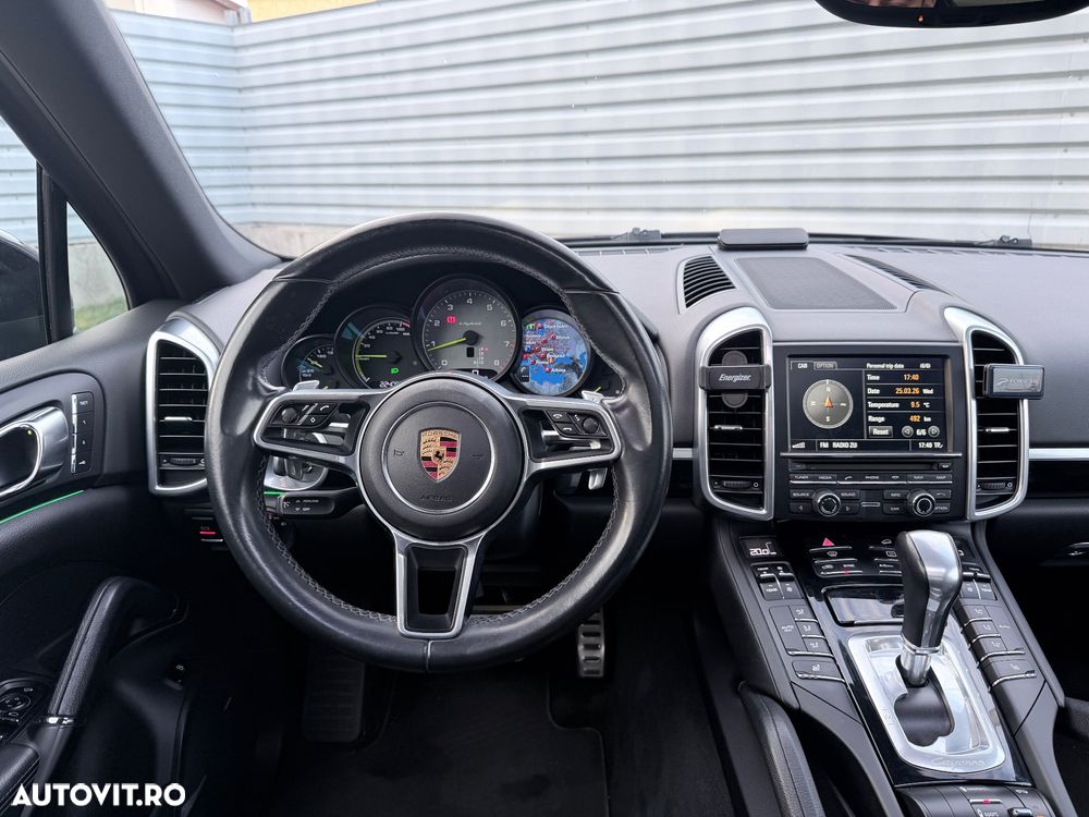 Porsche Cayenne S E-Hybrid Platinum Edition - 11