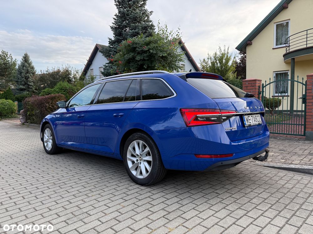 Skoda Superb 2.0 TDI SCR Ambition - 24