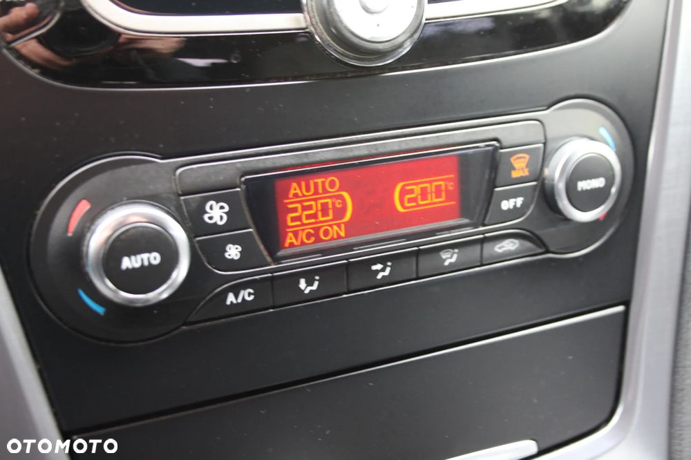 Ford Mondeo 1.6 T Ambiente - 20