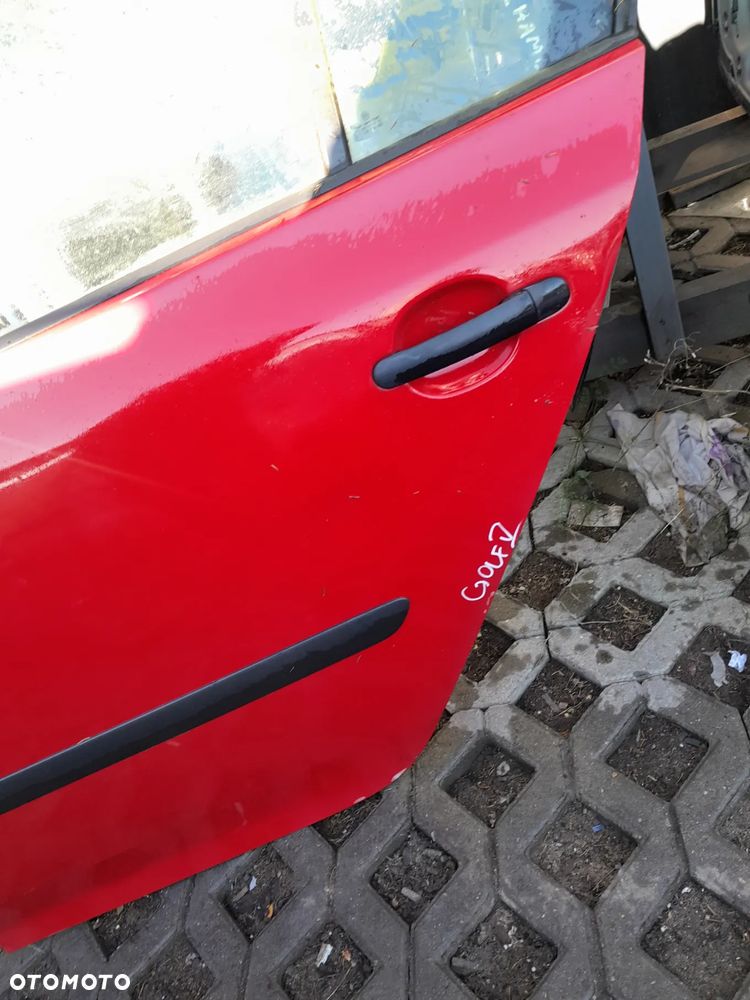 VW GOLF V DRZWI LEWE TYLNE LEWY TYŁ CZERWONE - 2
