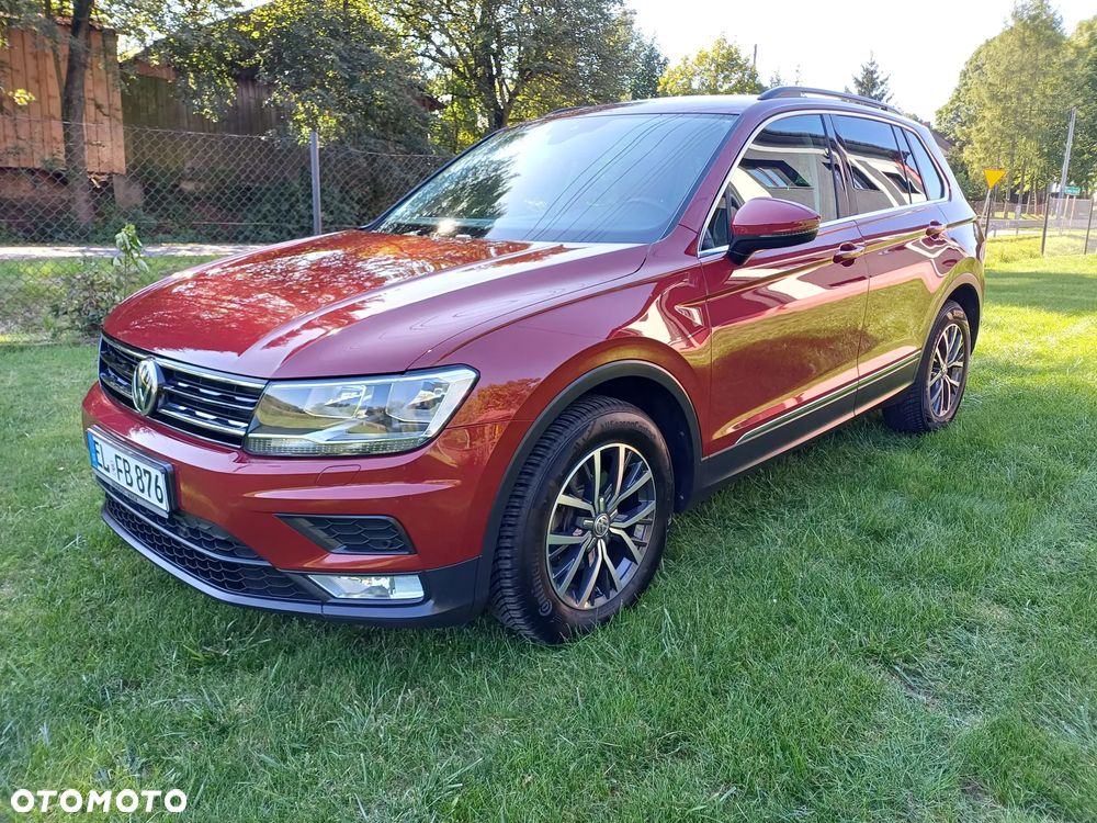 Volkswagen Tiguan - 1