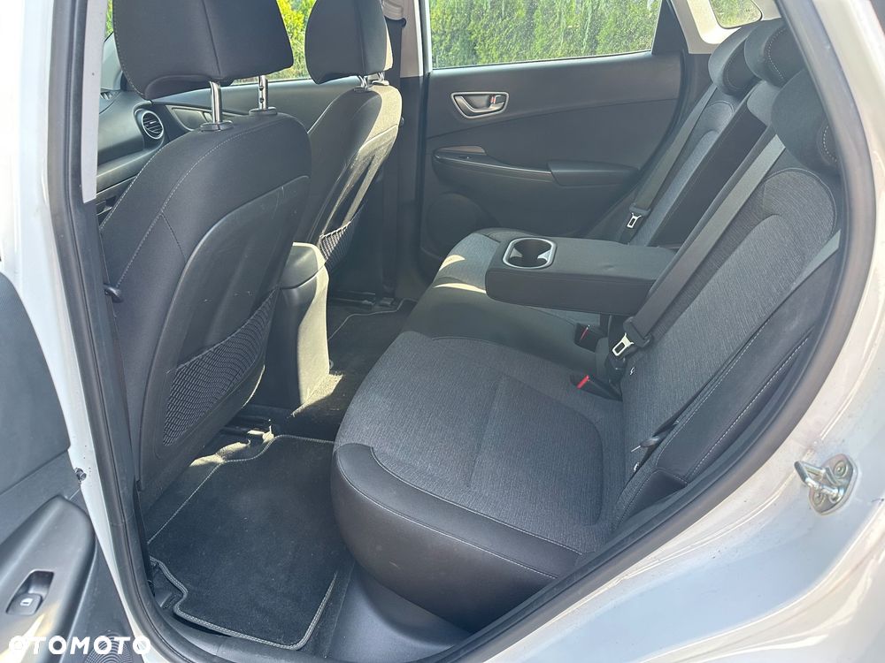 Hyundai Kona - 6