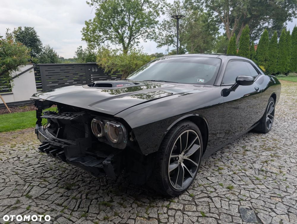 Dodge Challenger - 3
