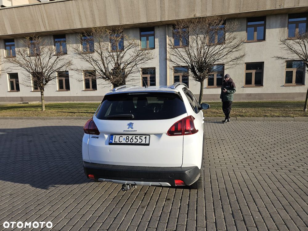Peugeot 2008 2017 photo 3