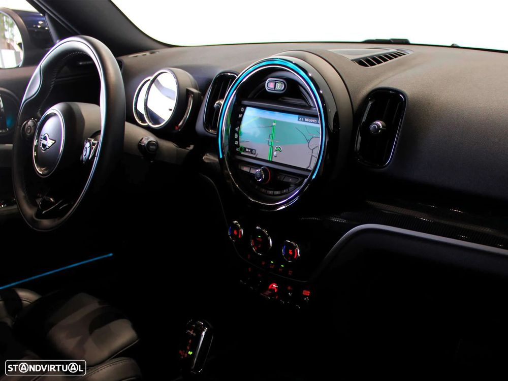 MINI Countryman Cooper SD Auto - 17