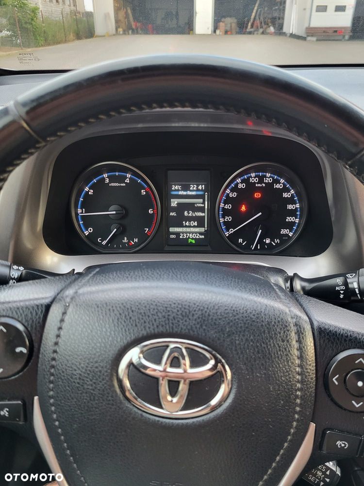 Toyota RAV4 2.0 D-4D Style 4x2 - 6