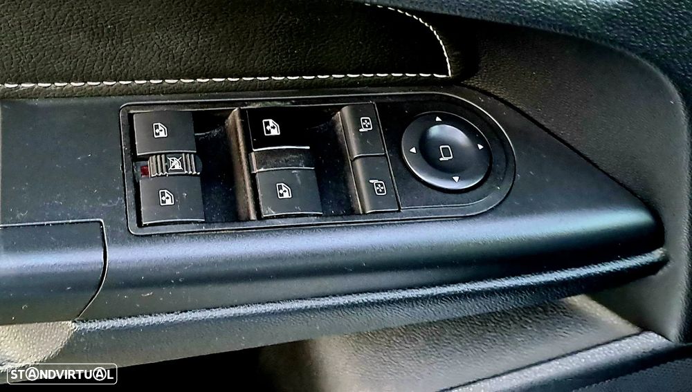 Opel Astra Caravan 1.7 CDTi Cosmo - 36