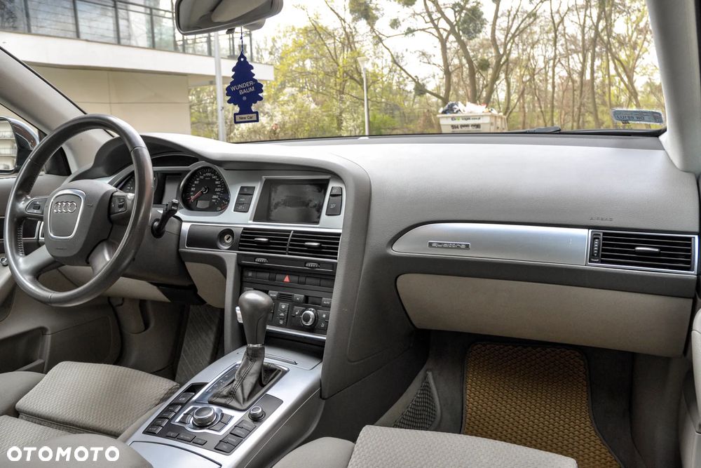 Audi A6 Avant 2.7 TDI DPF quattro tiptronic - 10