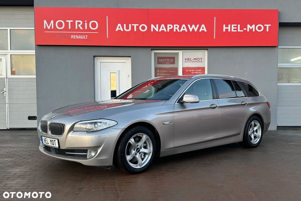 BMW Seria 5 525d xDrive Sport-Aut - 2