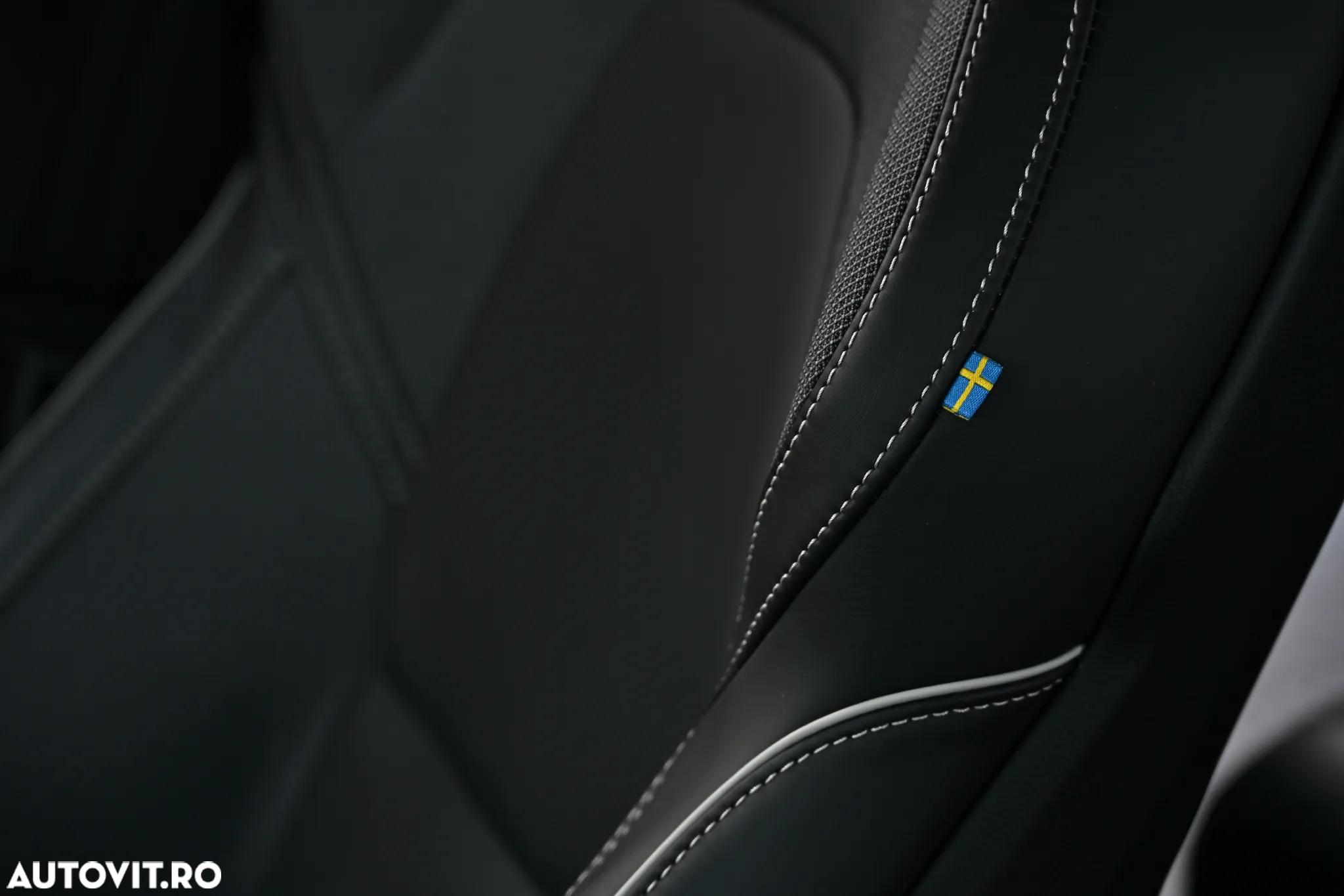 Volvo XC 60 B4 D AWD Geartronic RDesign - 33