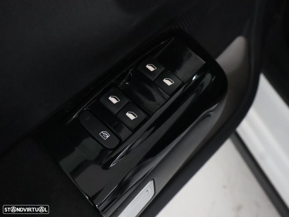 Citroën C3 1.2 PureTech Shine - 11