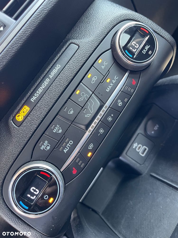 Ford Focus Turnier 1.0 EcoBoost Start-Stopp-System COOL&CONNECT DESIGN - 25