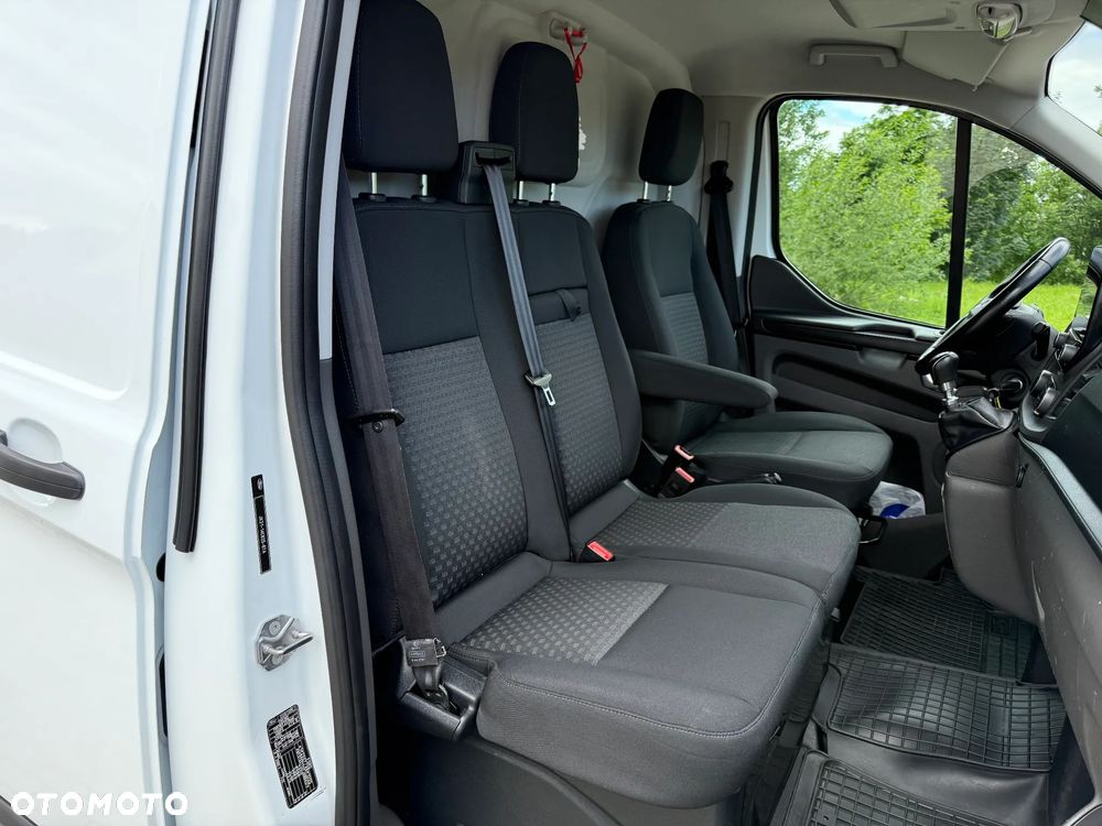 Ford TRANSIT CUSTOM - 14