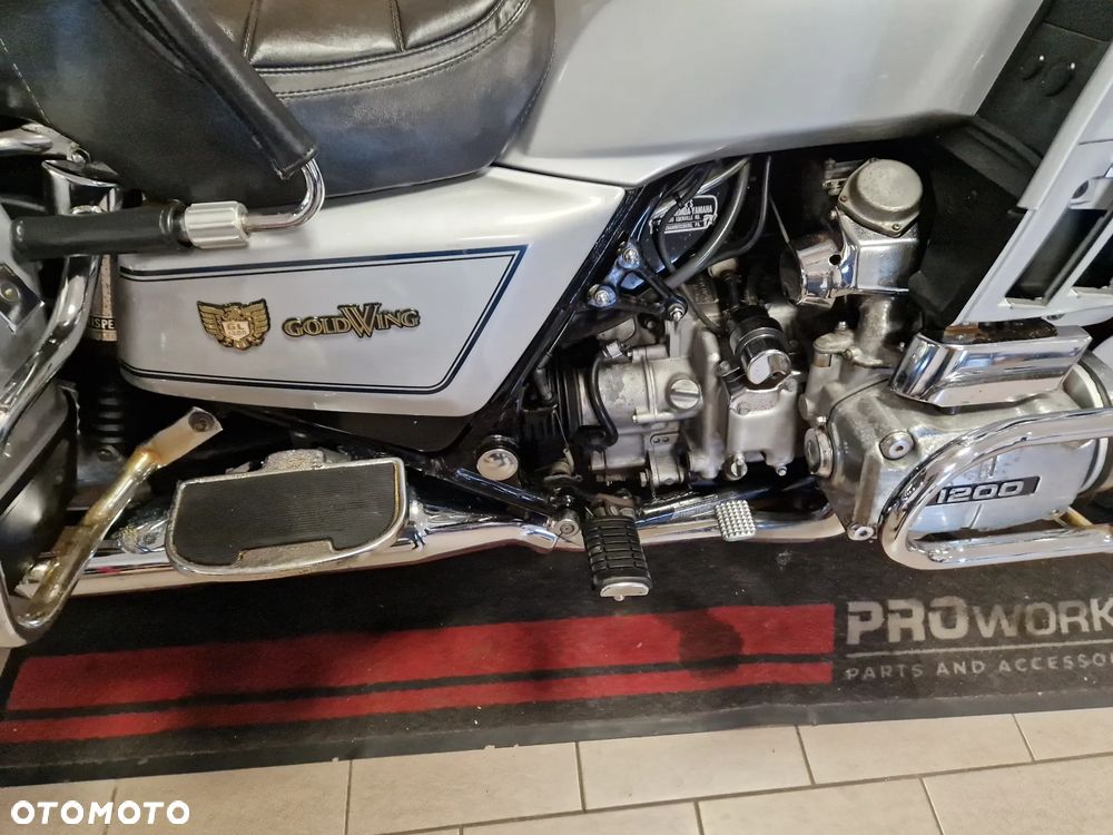 Honda GL - 35